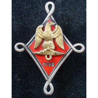 9° régiment de hussards de fabrication Drago Paris G. 2480 en émail