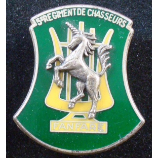 Insigne de la fanfare du 5° régiment de chasseurs de fabrication Drago