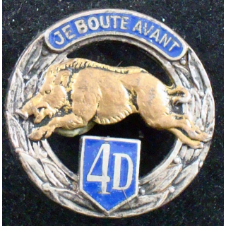 insigne du 4° régiment de dragons Drago Paris en émail bleu