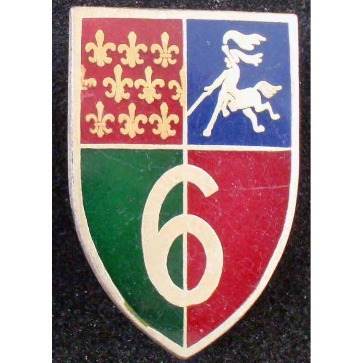 Insigne métallique du 6° régiment de dragons Drago Paris retirage