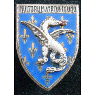 Insigne du 18° régiment de dragons Drago Paris G.1913 en émail