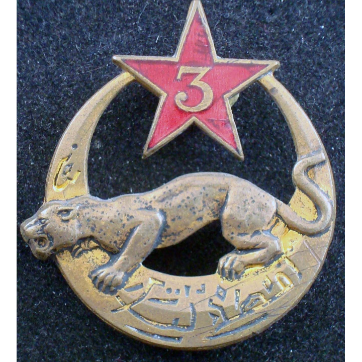 Insigne du 3° régiment de spahis algériens Mardini en émail