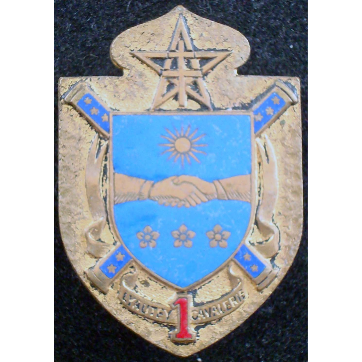 insigne du 1° régiment de spahis marocains de fabrication Drago G.1084