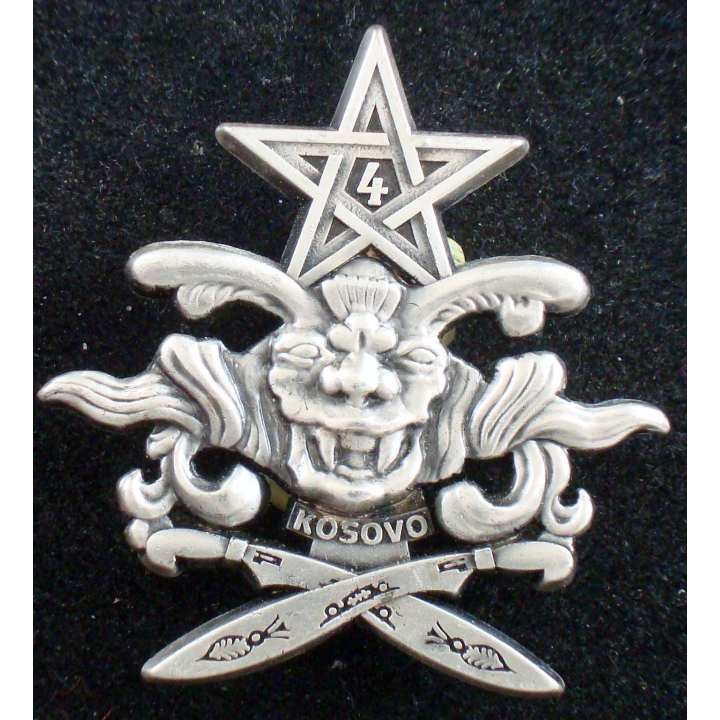 Insigne du 4° escadron du 1° régiment de spahis au Kosovo Arthus
