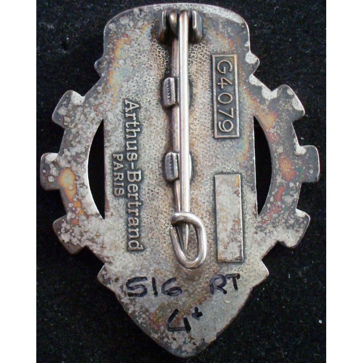 Insigne métallique du 516° régiment du train G. 4079