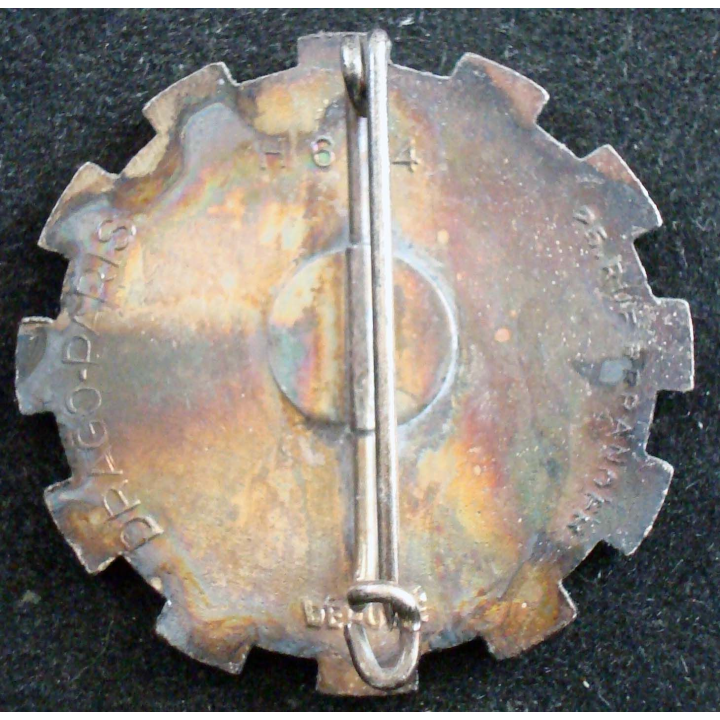 Insigne métallique du 526° groupe de transport H. 614