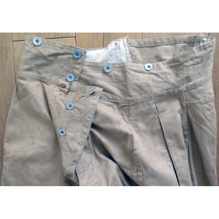 Pantalon toile “bouffant” de taille de 84 XL