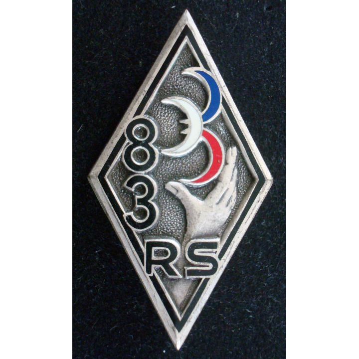 Insigne métallique du 83° Régiment de soutien Drago Paris G. 2273
