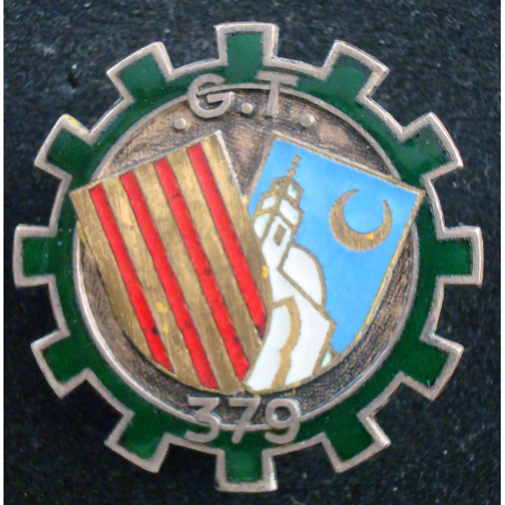 Insigne métallique du 379° groupe de transport sans nom de fabricant