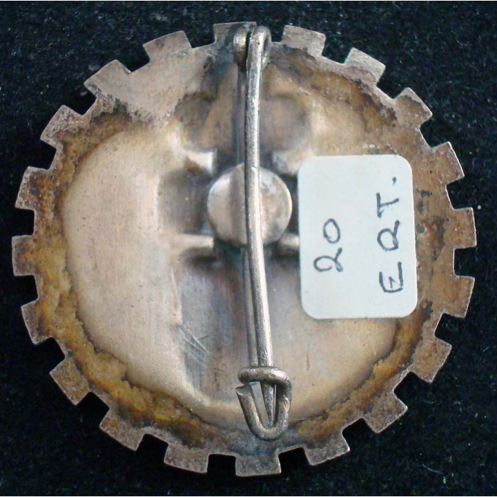 Insigne métallique du 20° escadron régional du train