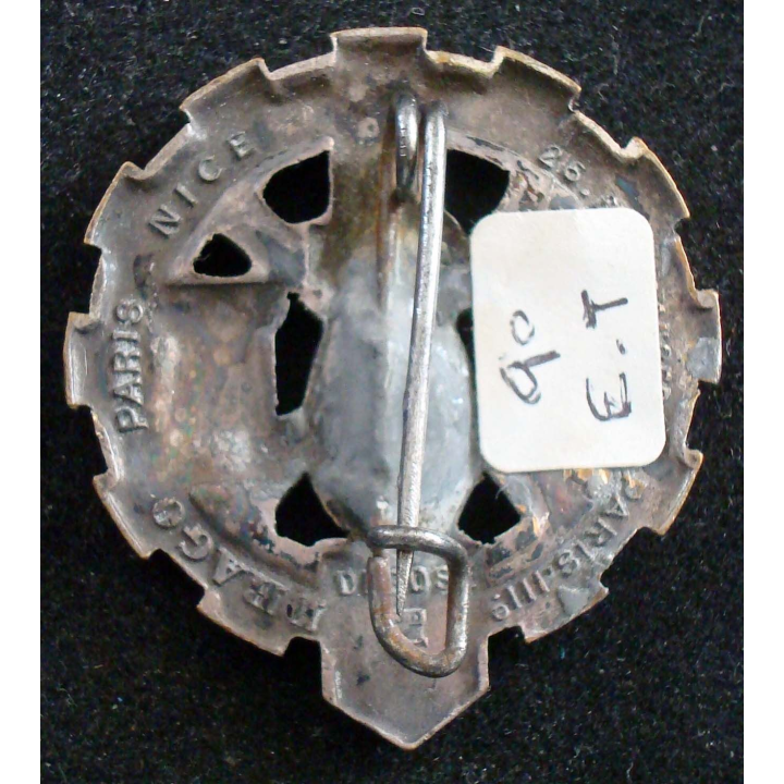 Insigne métallique du 9° escadron du train Drago Béranger