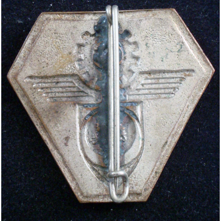Insigne métal en émail de la 901/5° CQG (1947)