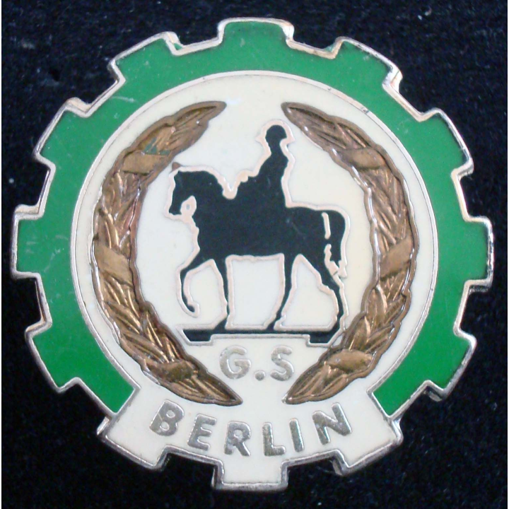 Insigne Groupement des Services de Forces Françaises à BERLIN G. 2397