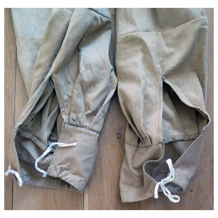 Pantalon toile “bouffant” de taille de 84 XL