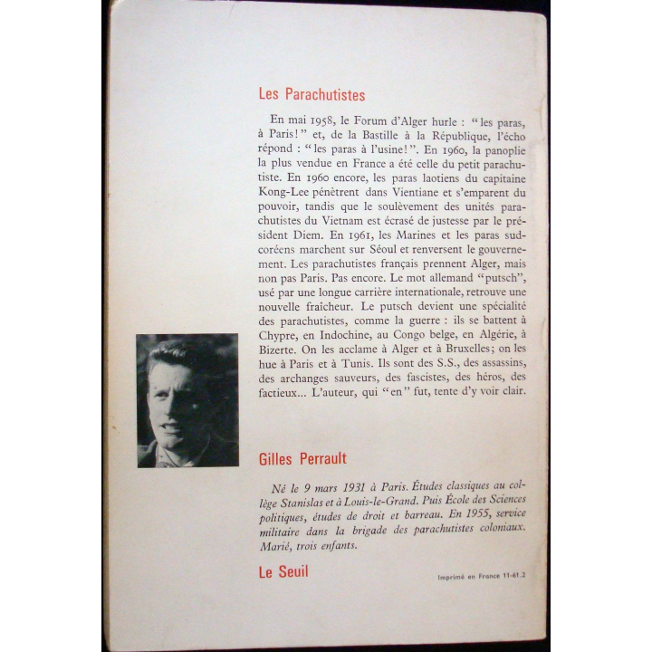 Livre intitulé : Les Parachutistes. G. Perrault aux éditions du Seuil