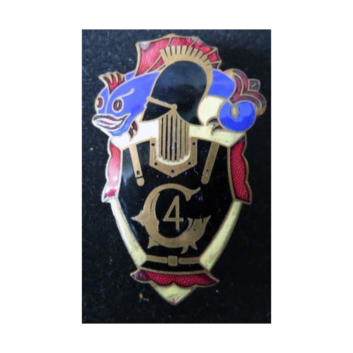 Insigne métallique du 4° régiment du génie est de fabrication Augis