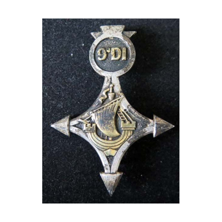 Insigne métallique 9° division d'infanterie de fabrication Drago 1288