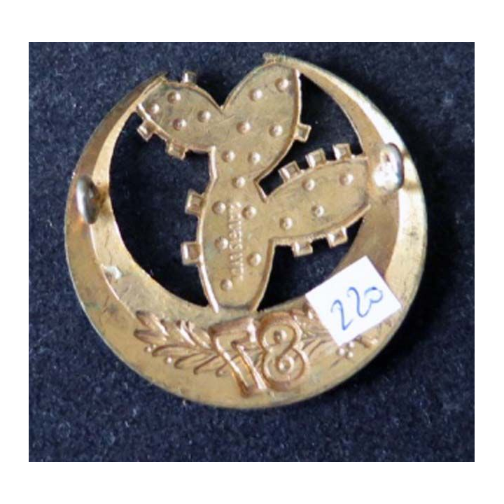 Insigne de 87° division d'infanterie algérienne de fabrication Augis
