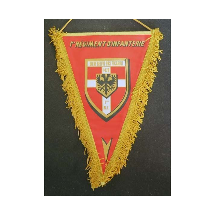 fanion du 1° régiment d'infanterie Picardie de tissu imprimé