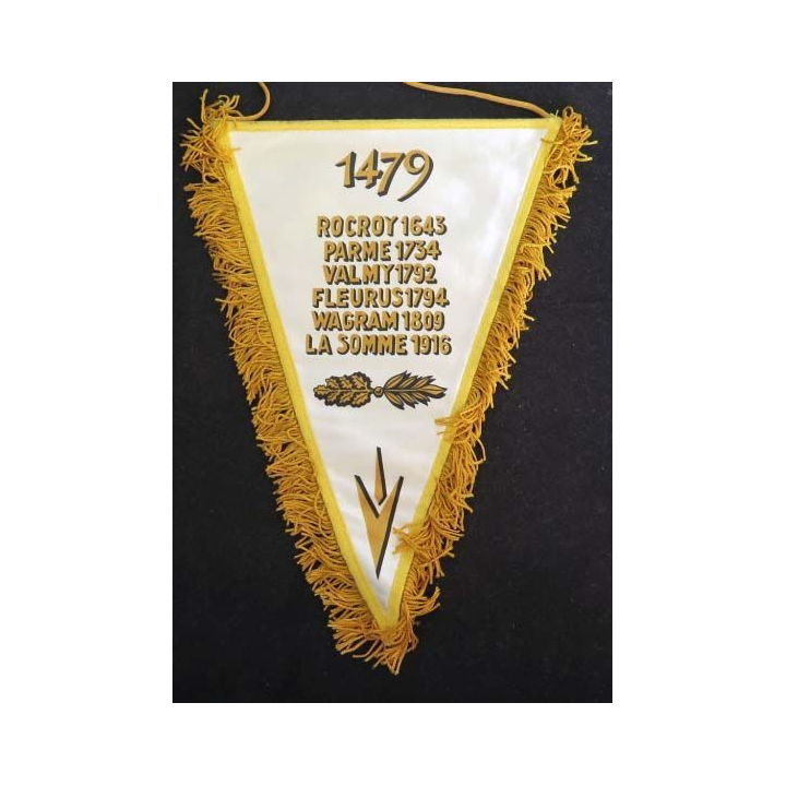 fanion du 1° régiment d'infanterie Picardie de tissu imprimé