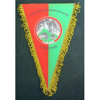 fanion de la 3° section de la 2° cie du 1° régiment étranger du génie