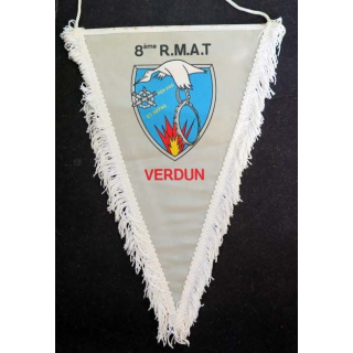 fanion du 8° régiment du matériel en tissu imprimé