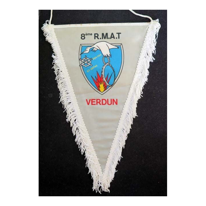 fanion du 8° régiment du matériel en tissu imprimé