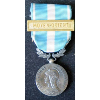 Médaille française d'outre mer avec une barrette Moyen-Orient