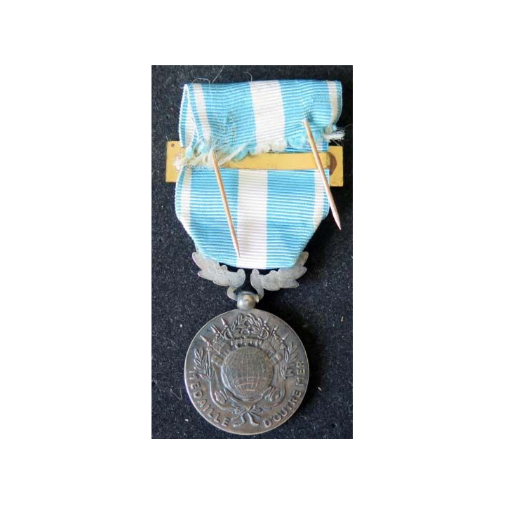 Médaille française d'outre mer avec une barrette Moyen-Orient