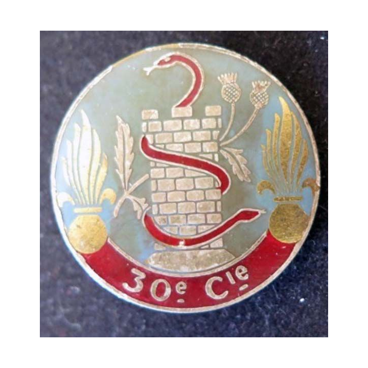 Insigne métal de la 30° compagnie de camp Drago Paris G. 1754