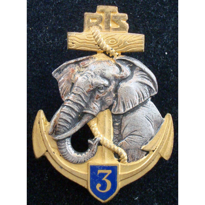 Insigne du 3° Régiment de Tirailleurs Sénégalais DRAGO BERANGER H. 716
