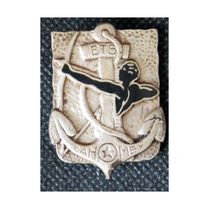 Insigne métallique du bataillon de Tirailleurs Sénégalais Dahomey