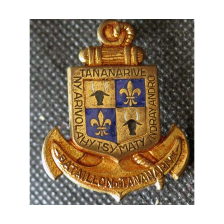 Bataillon de Tananarive de fabrication Augis G. 1324 en émail