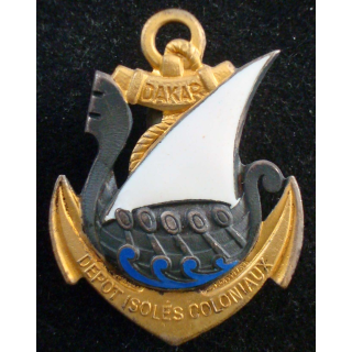 Insigne Dépot des Isolés Coloniaux DAKAR Drago Paris G.816