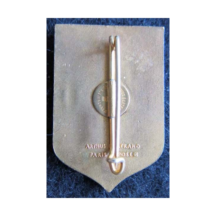 39° RI : insigne métallique du 39° Régiment d'Infanterie de fabrication Arthus Bertrand Paris Déposé en émail