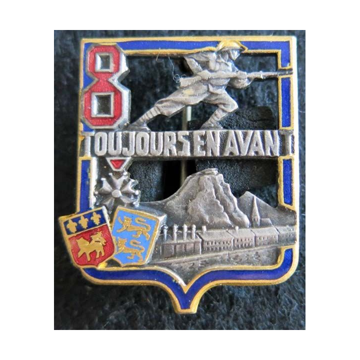8° BI : Insigne métallique du 8° bataillon d'infanterie ROUEN Drago Béranger  H. 277 en émail