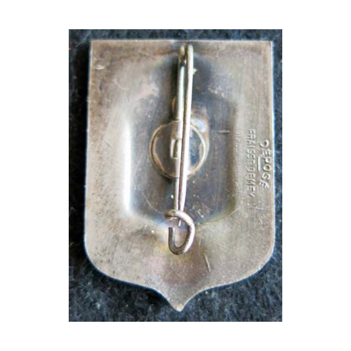 6° RI : Insigne métallique du 6° régiment d'infanterie de fabrication Fraisse Demey Déposé en émail dos lisse embouti