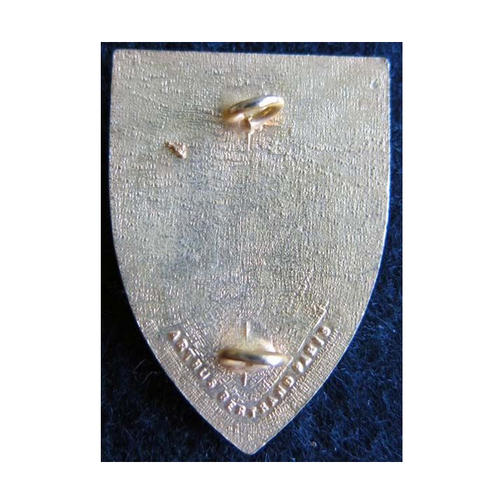 1° RI: insigne métallique du 1° régiment d''infanterie de fabrication Arthus Bertrand Paris émail