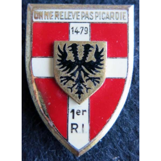 1° RI: insigne métallique du 1° régiment d''infanterie de fabrication Drago G. 2118 émail