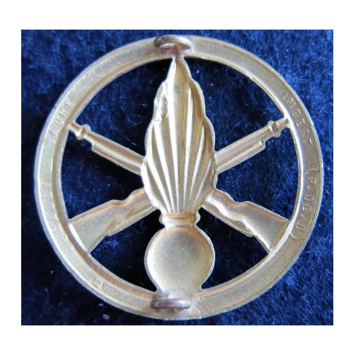 INFANTERIE : Insigne béret infanterie de fabrication Béraudy Vaure 4,4 cm