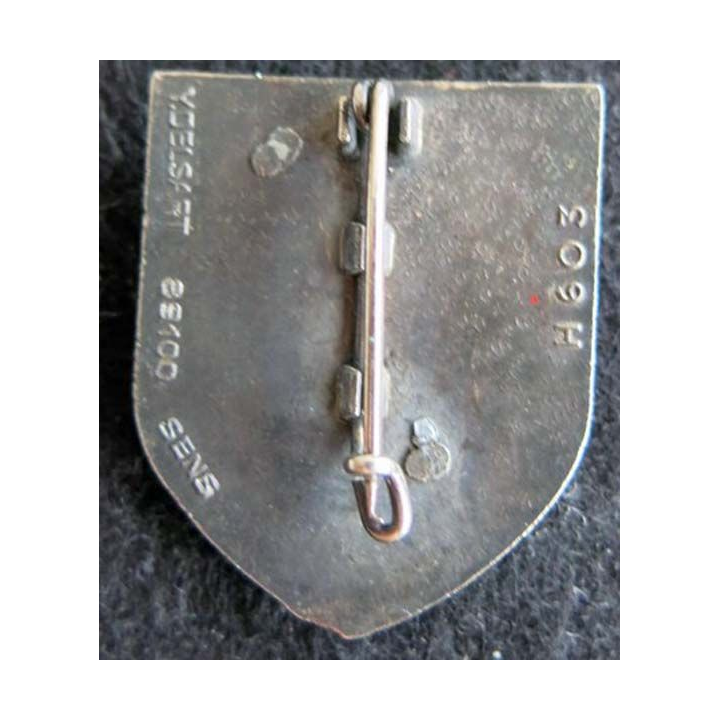 EAABC : insigne métallique de l'école d'application de l'arme blindée cavalerie de Saumur de fabrication Delsart H. 603