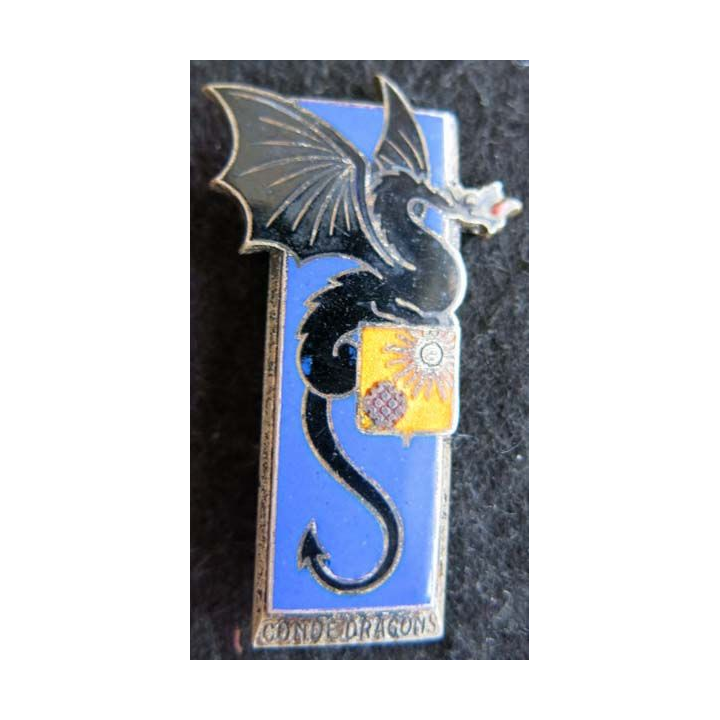 2° RD : insigne métallique du 2° régiment de dragons de fabrication Drago Déposé en émail