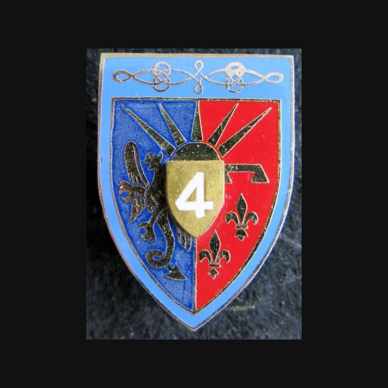 Collection Insignes du 4° Régiment de Chasseurs