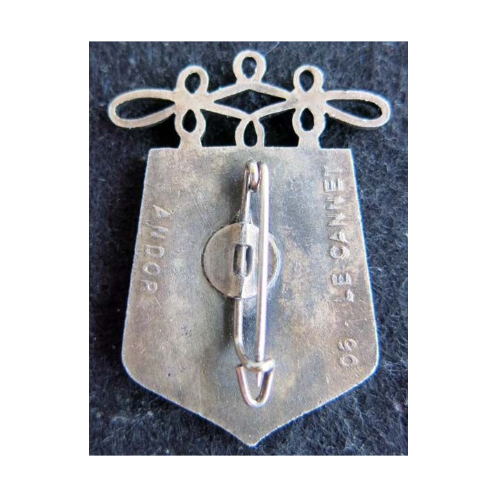 8° RH : insigne métallique du 8° régiment de hussards de fabrication Andor en émail