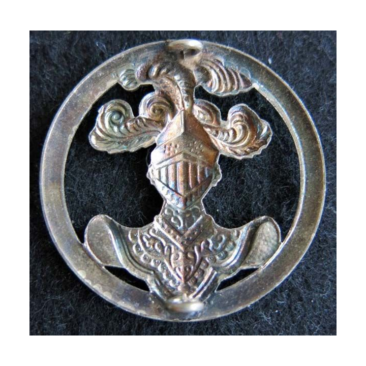 ABC : insigne de béret de l’arme blindée cavalerie dos lisse embouti et argenté
