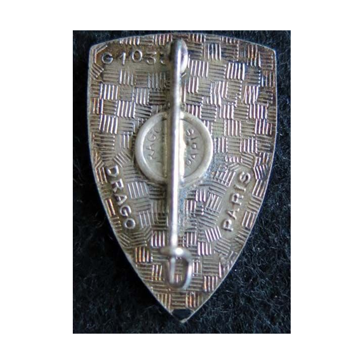19° DBI : insigne métallique de la 19° demi-brigade d’infanterie de fabrication Drago Paris G. 1033 en émail