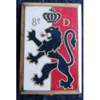 8° DI : insigne métallique de la 8° division d'infanterie de fabrication Drago G. 1881