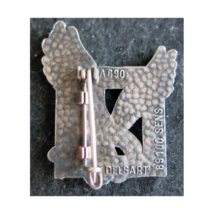 COMMANDO AIR : Insigne métallique de poitrine des commandos de l'air de fabrication Delsart A. 690