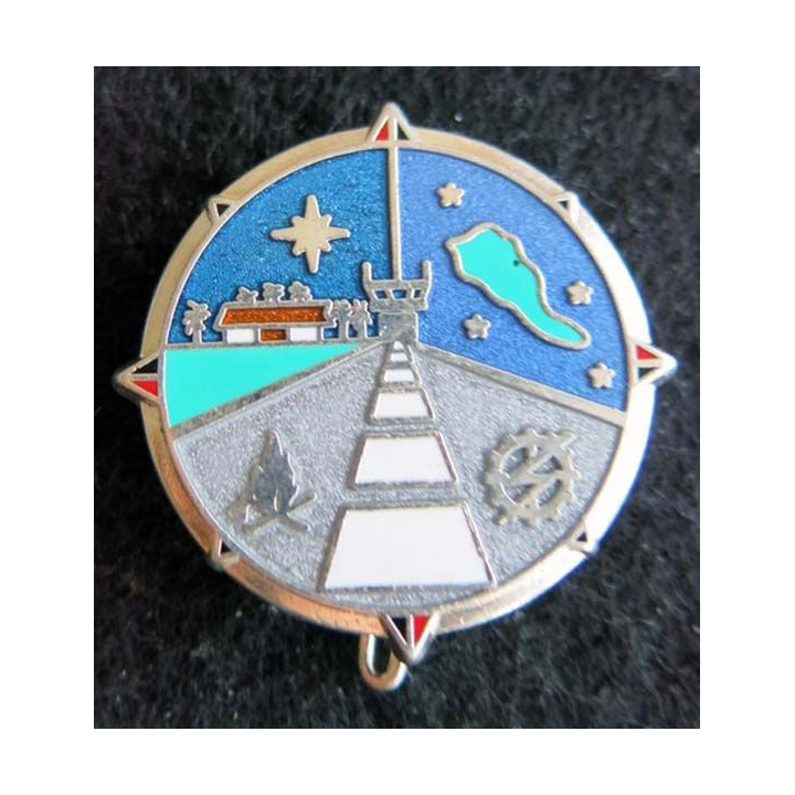 EA BIA HAO : insigne métallique des éléments Air de la base inter armée de Hao de fabrication Boussemart translucide
