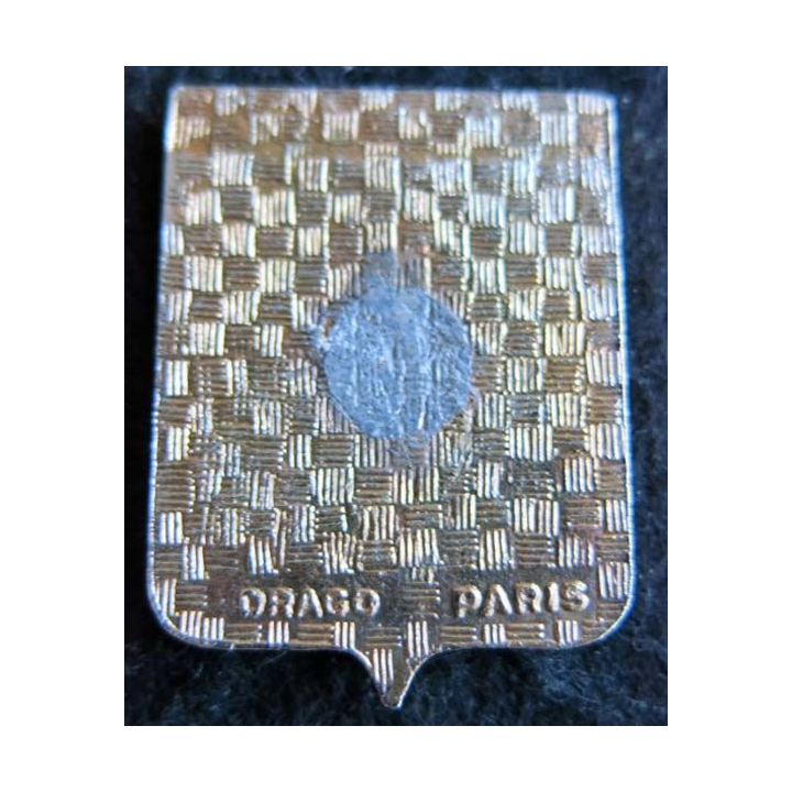 BA 102 : insigne métallique de la base aérienne 102 Drago en émail sans attache